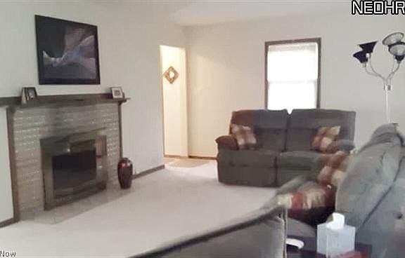 3rd image of 1478 Black Pond Dr