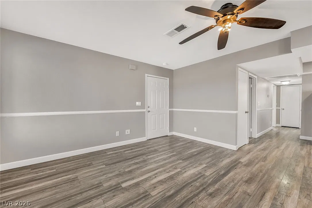 2 bed, 2.0 bath, 3966 sqft, $1,250 — Photo 4