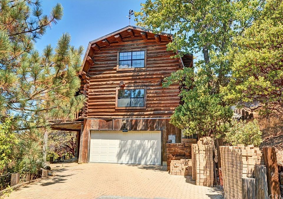 1st image of 1523 Rockridge Dr