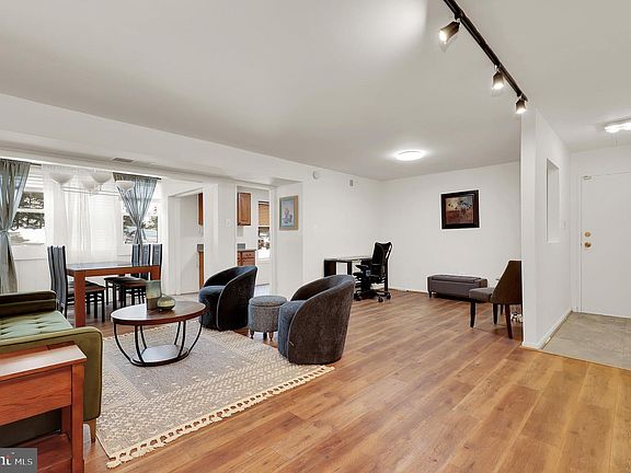 4th image of 9645 Whiteacre Rd Unit A2