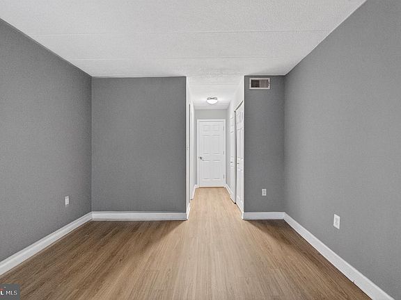 2nd image of 3301 Hewitt Ave APT 403