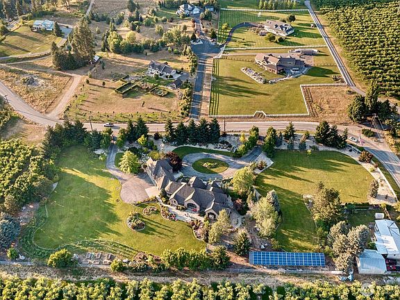 2nd image of 10755 North Road