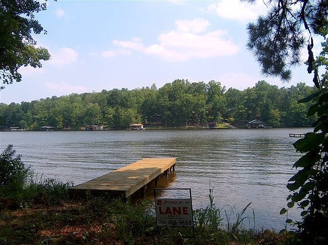 1st image of 105 Blue Branch Dr