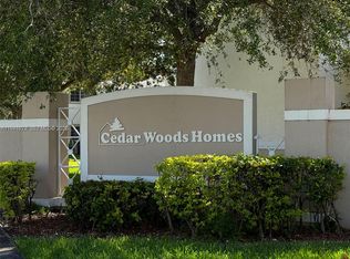 14162 SW 260th St APT 104, Homestead, FL 33032