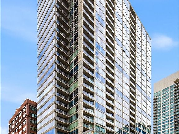 2nd image of 611 S Wells St APT 1110