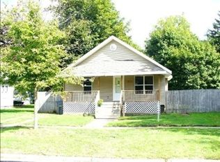 515 N 4th St, Sturgis, MI 49091