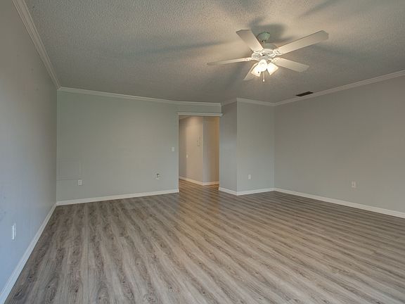 4th image of 3400 Beneva Rd #P-224