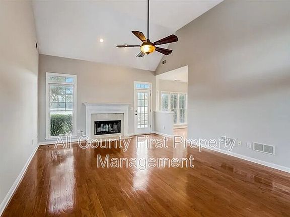 4th image of 3550 Golfe Links Dr