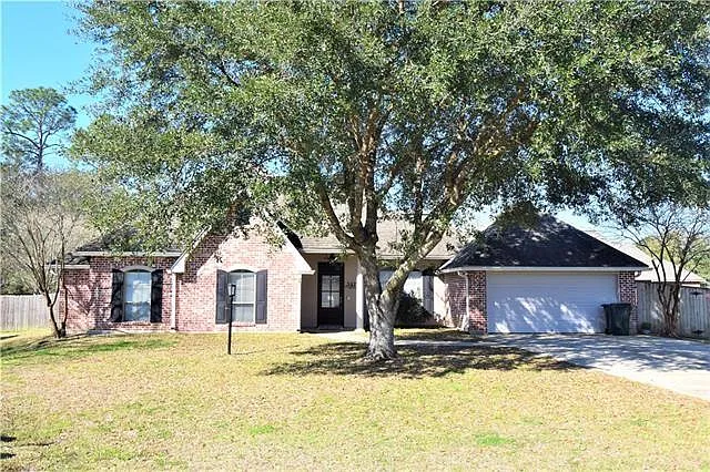 3419 Cove Ct — Photo 1