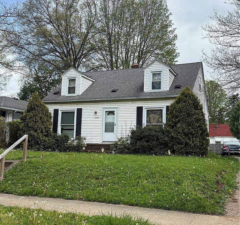 1st image of 1055 Frederick Blvd