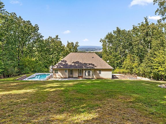 3rd image of 9768 Caseview Dr