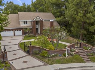 4055 Nogales Dr, Tarzana, CA 91356