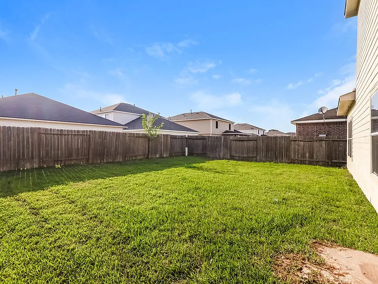 2723 Durham Chase Ln — Photo 17