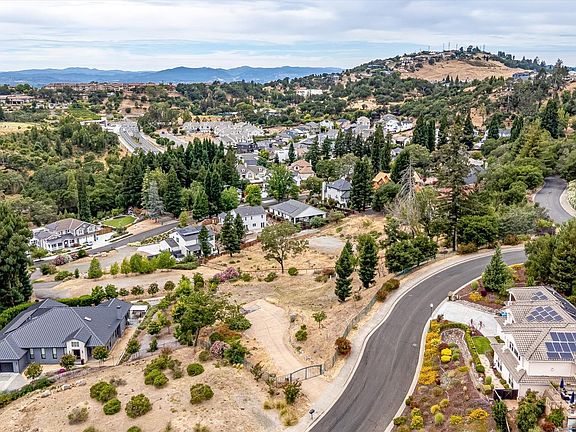 5th image of 3600 Crown Hill Drive