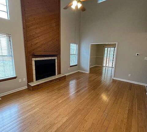 5th image of 122 Glencarin Dr