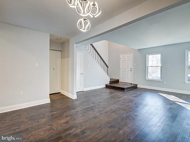 5 Climbing Ivy Ct — Photo 28