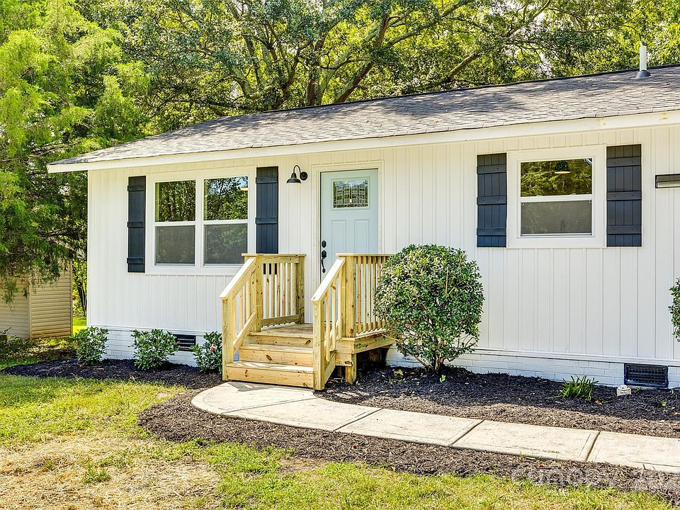 1st image of 625 Noles Dr
