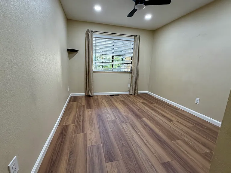 2034 Fostoria Cir — Photo 16