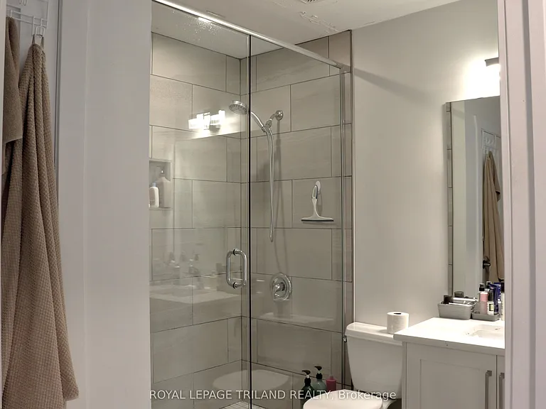 500 Talbot St #803 — Photo 11