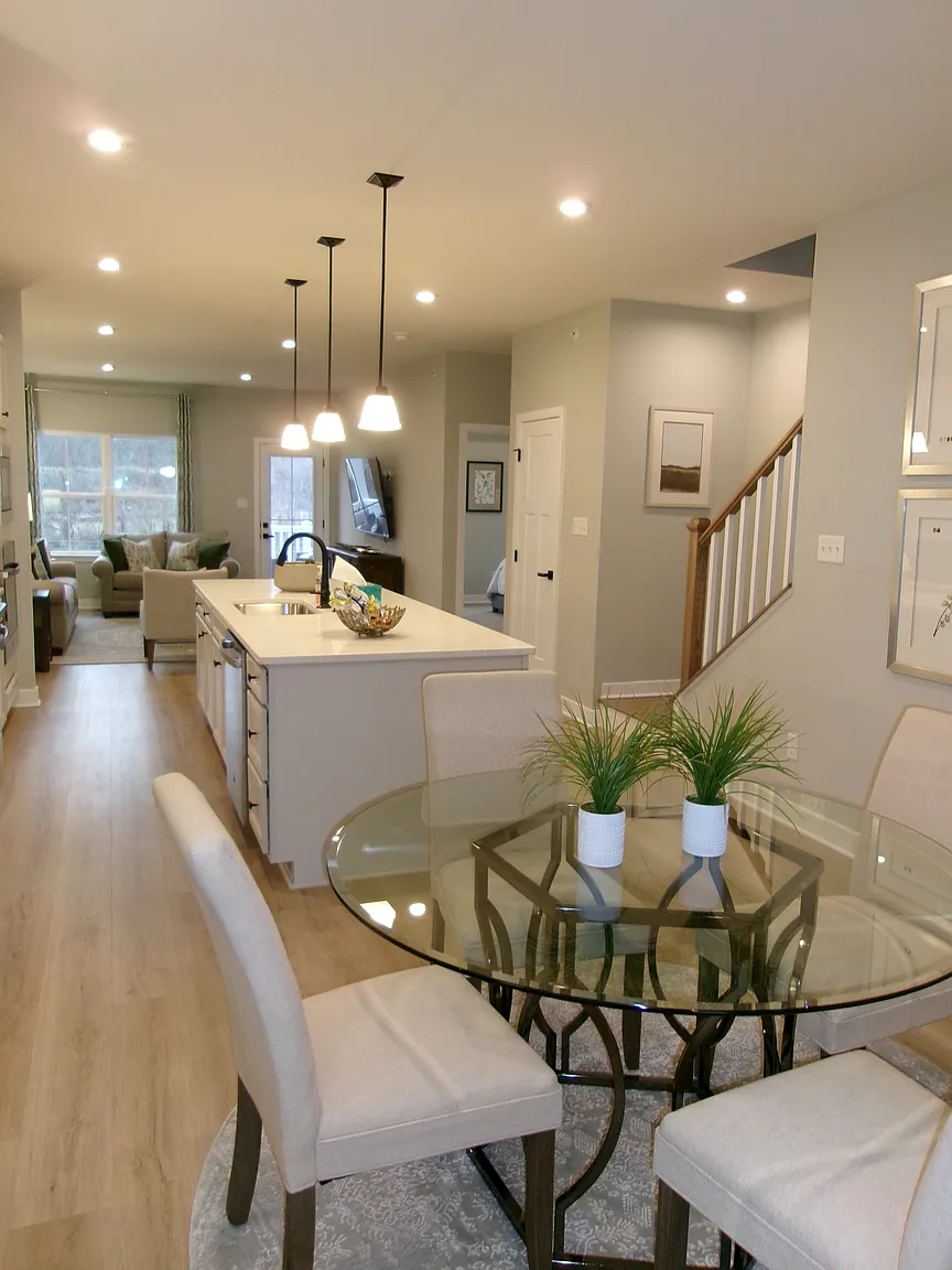 214 Dana Dr photo 1