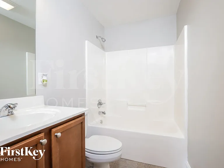 940 Boyer Dr — Photo 13