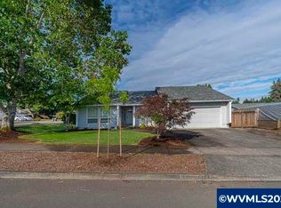 2668 Foxhaven Dr SE, Salem, OR 97306