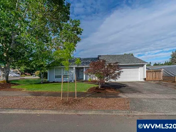 2668 Foxhaven Dr SE, Salem, OR 97306