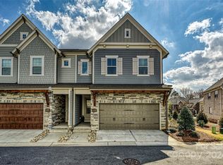 11231 Cobb Creek Ct, Charlotte, NC 28277