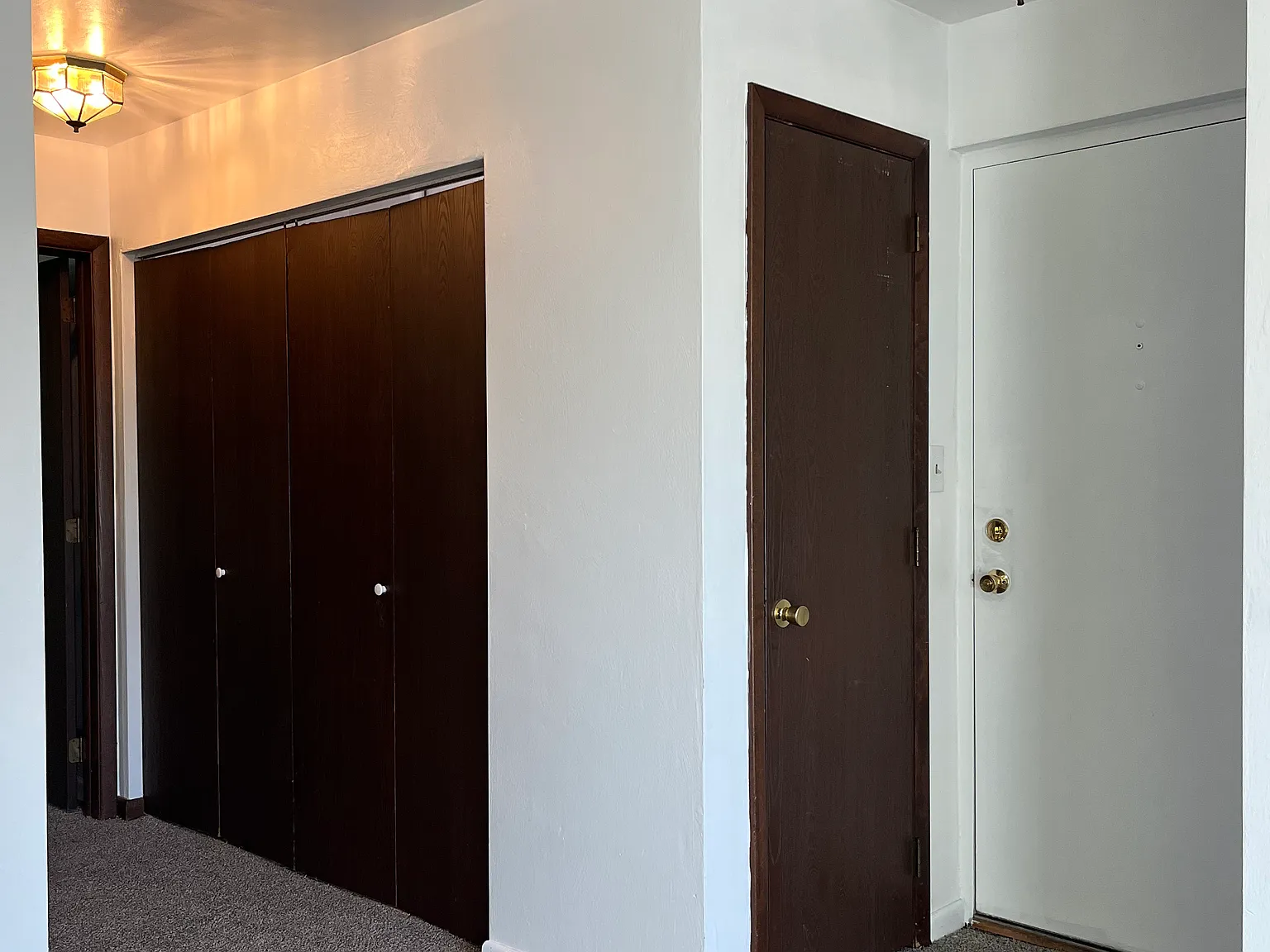 1536 Davis Avenue — Photo 3