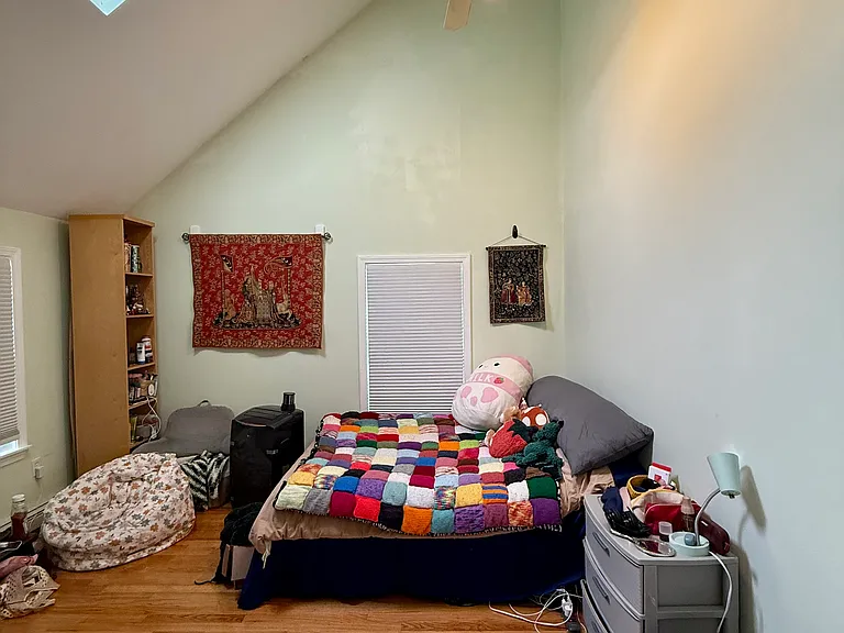 18 Pine St #1 — Photo 17