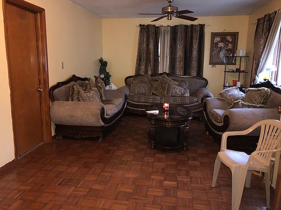 4th image of 1305 Maetzel Dr