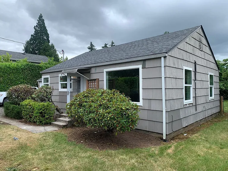 2510 SE Chestnut St — Photo 2