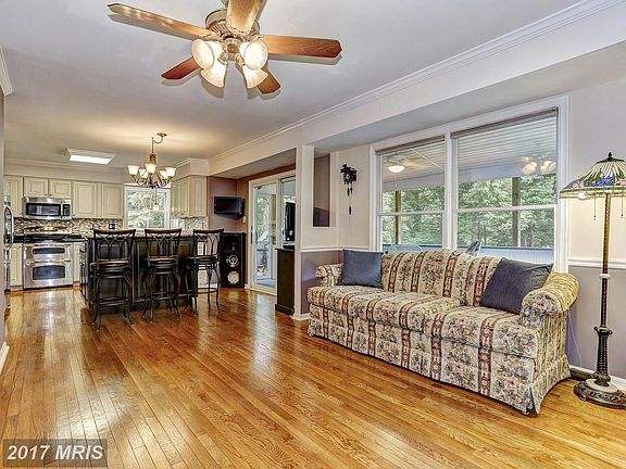 5th image of 2206 Huntfield Ct