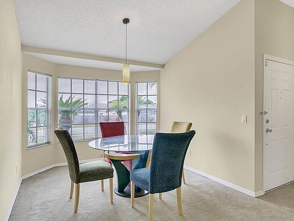 5th image of 1303 Countrywind Dr