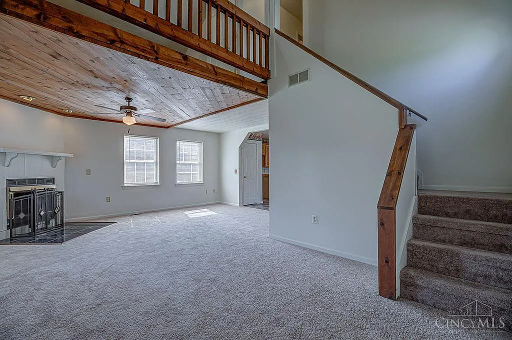 3 bed, 1.5 bath, 1452 sqft, $1,900 — Photo 4