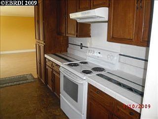 1st image of 1301 Greenway Dr