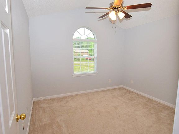 2nd image of 6283 Glendale Dr