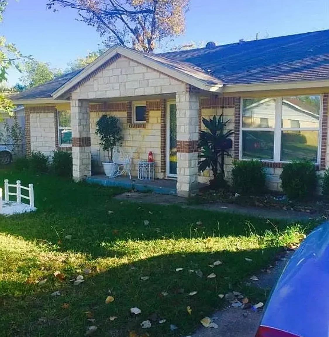 4 bed, 1000 sqft, $1,750 — Photo 1