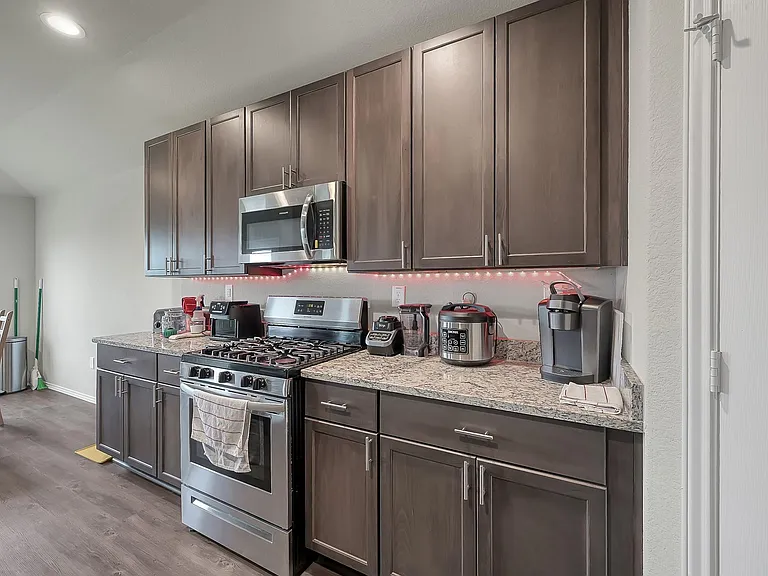 15127 Willow Tree Ln — Photo 13