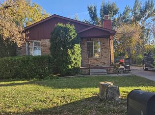 21670 Sharkey St, Clinton Township, MI 48035