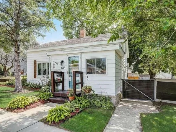 410 E Howard St, Portage, WI 53901