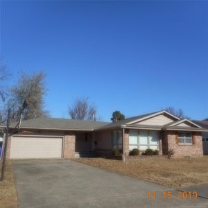 2504 Canterbury St, Muskogee, OK, 74403