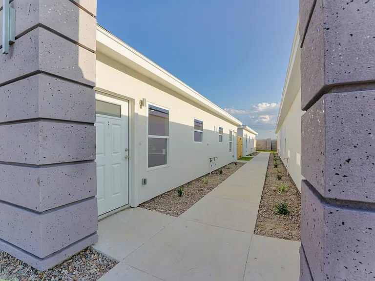 2306 N 37th Ln #2 — Photo 9