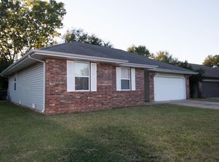 1121 N Golden Ave, Springfield, MO 65802
