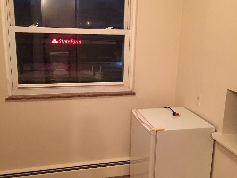 2nd image of 4339 Ridge Rd APT 11