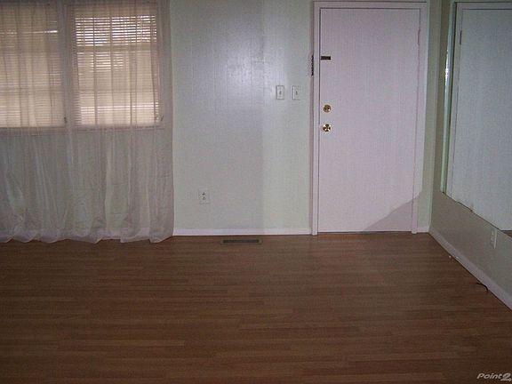 B-Front Enty-Living Room