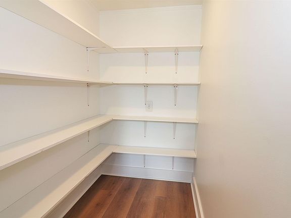 5th image of 333 Key Corner St