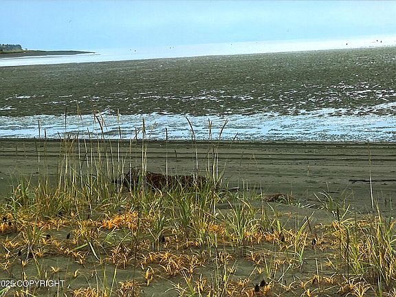 3rd image of L5a Coastline St