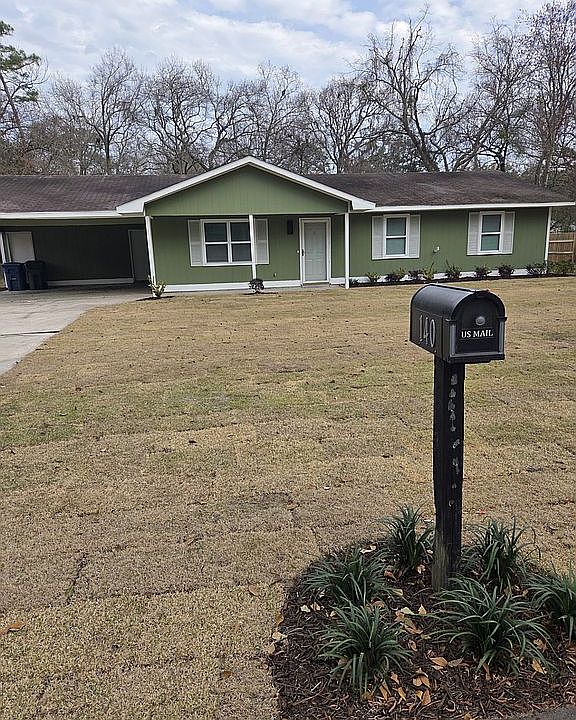 1st image of 140 Crossbrook Dr
