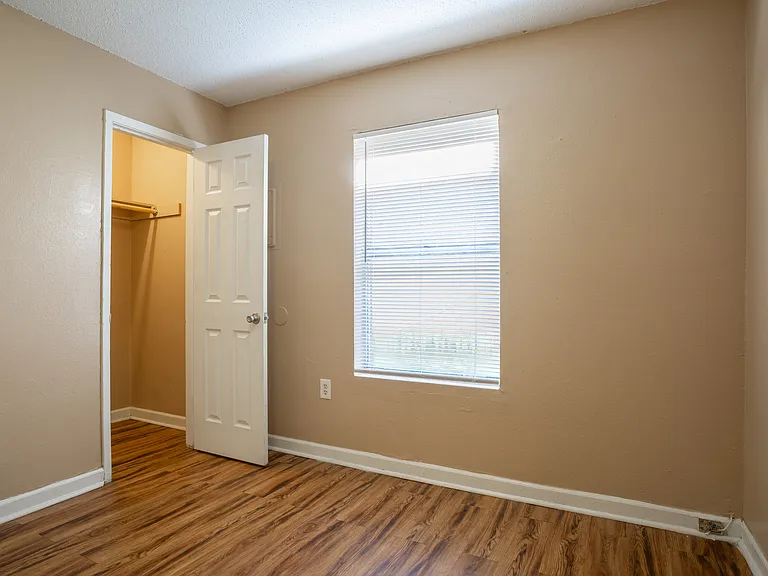 1052 N Ardenwood Dr #A — Photo 6